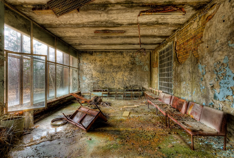 Illustration for article titled The Decaying Remains of Abandoned Hospitals